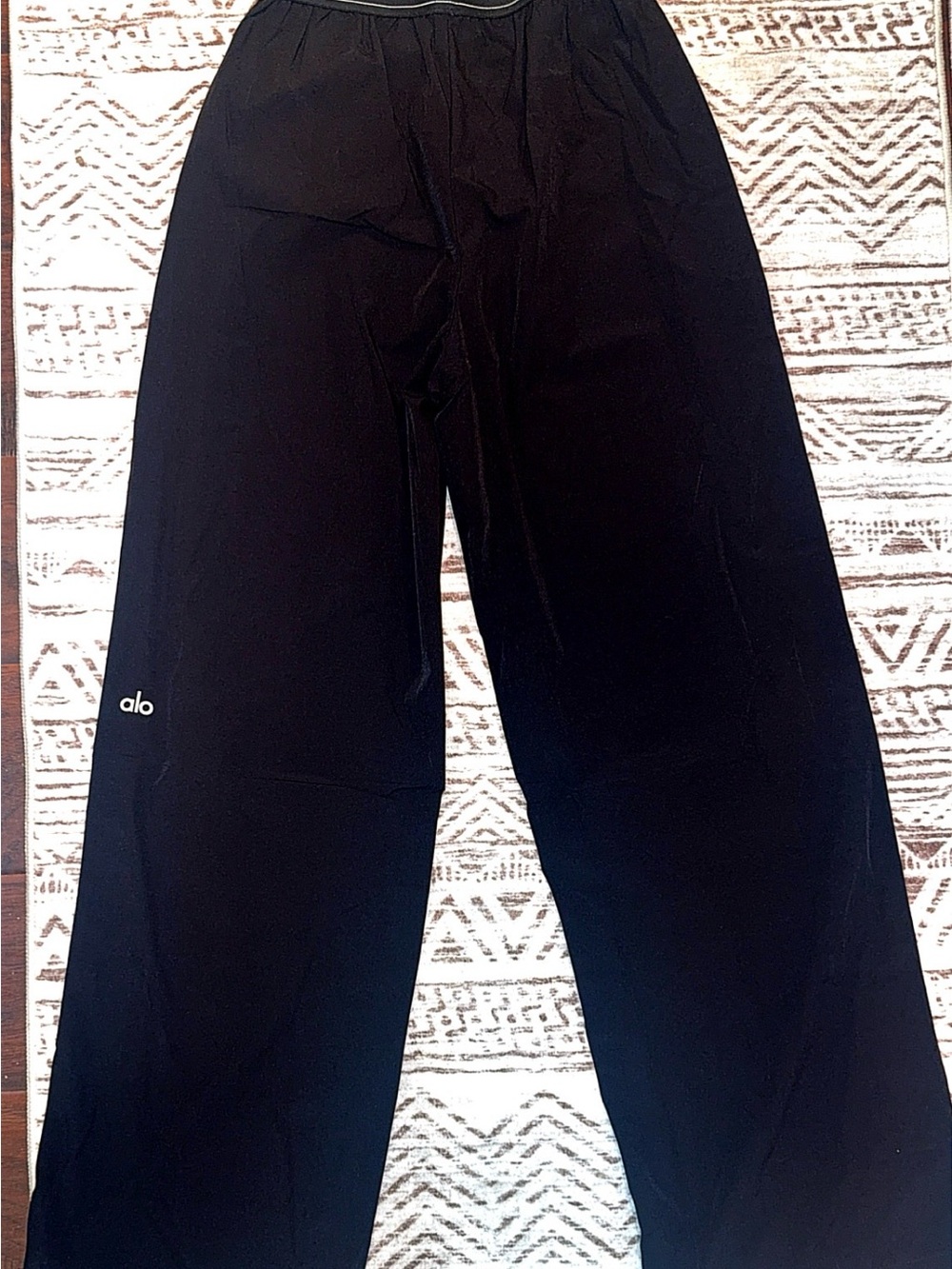 ALO Yoga Black Wide-Leg Relax Fit Pants - Picture 15 of 16